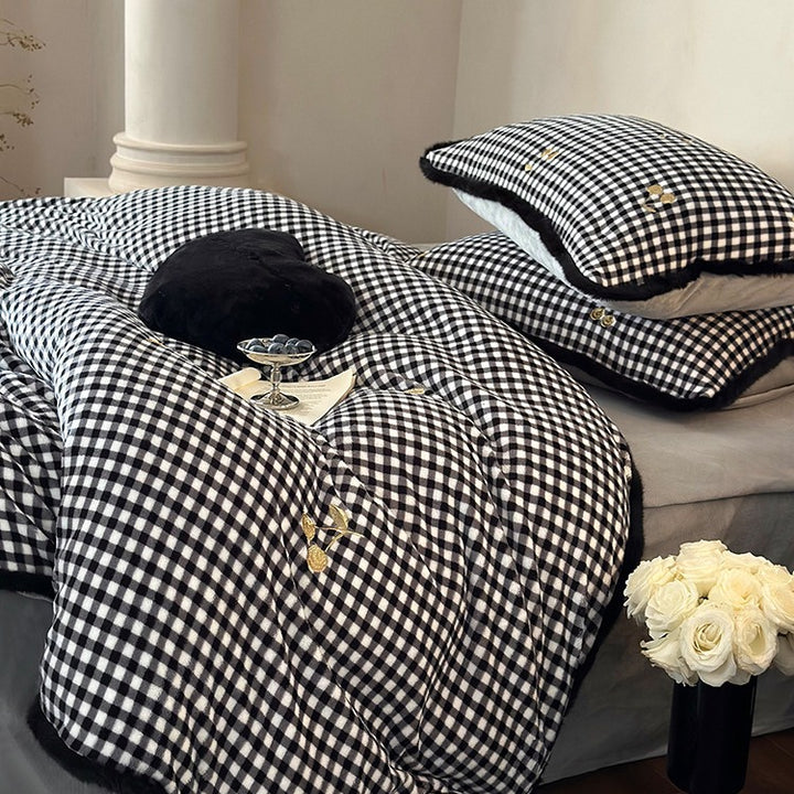 Warm Cherry Checkerboard Bedding Set