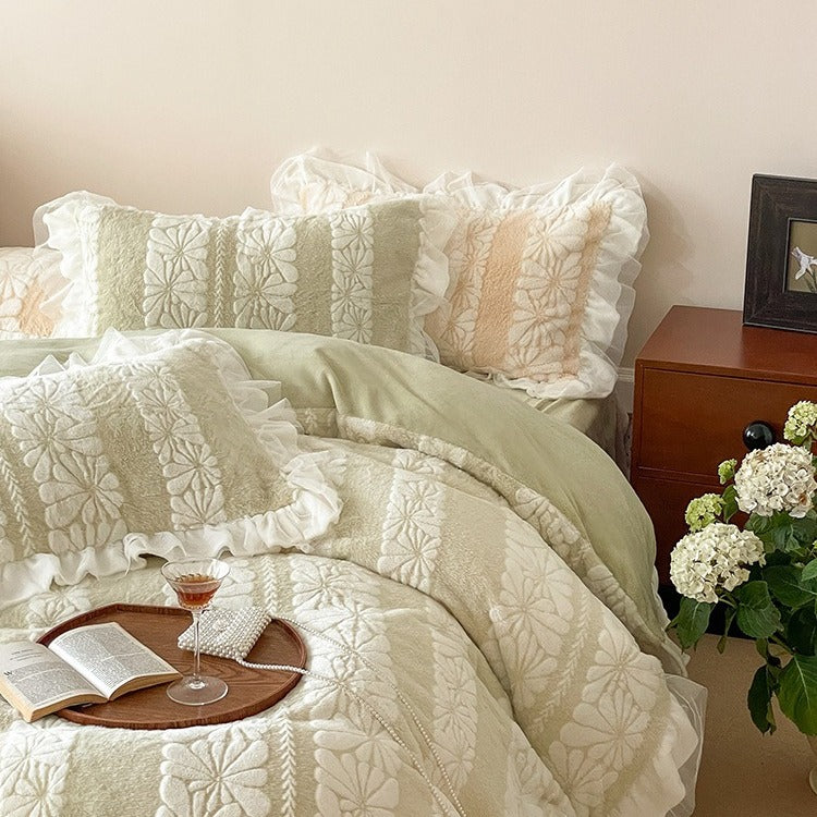 Miss Daisy Bedding Set
