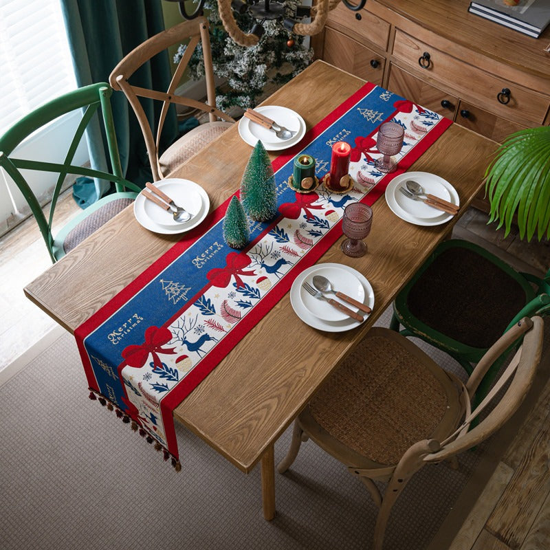Elf’s Dreamweave Table Runner