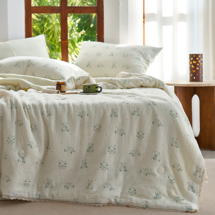 Lovely Bear Summer Quilted Blanket
