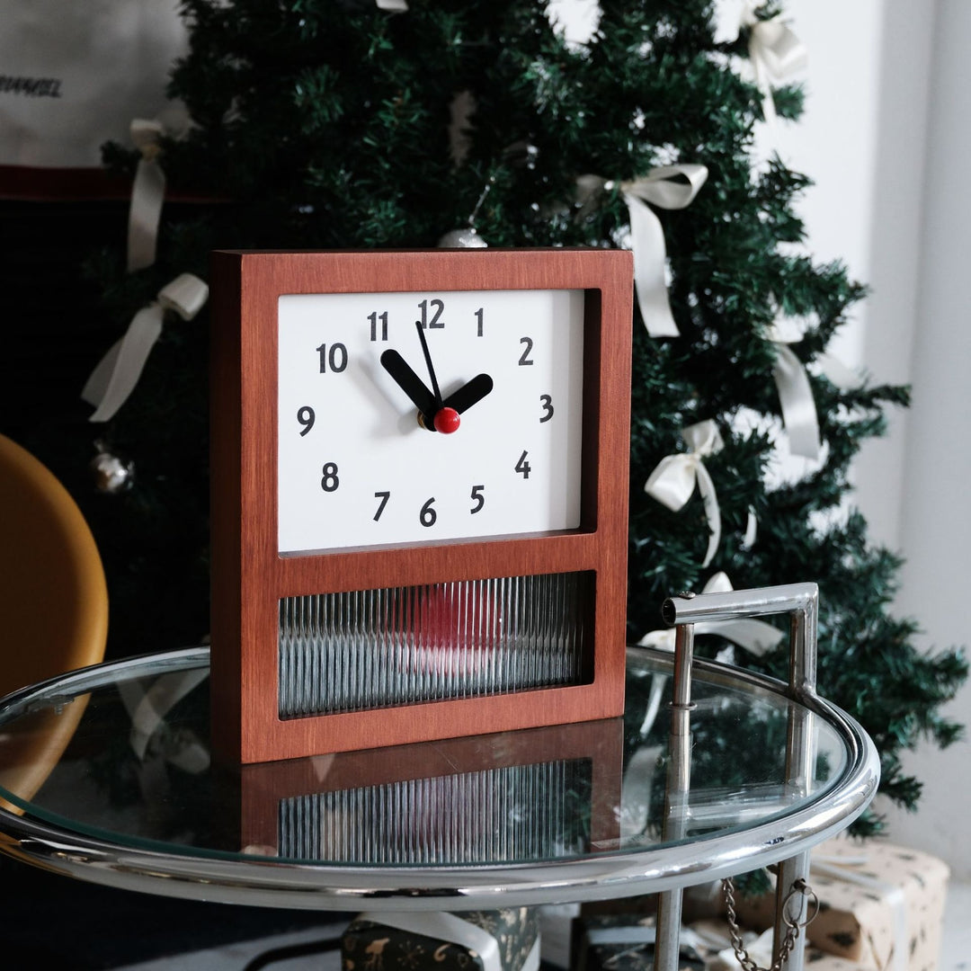 Red Dot Mid-Century Clock