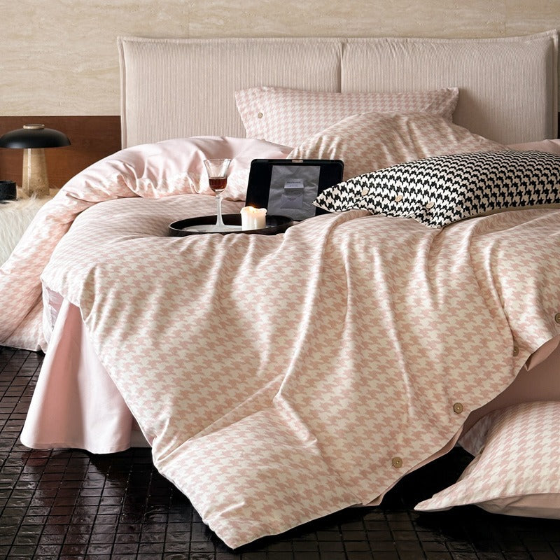 Lumina Houndstooth Bedding Set