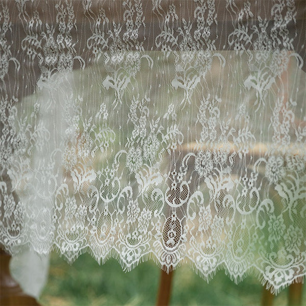 Lawn Party Lace Table Cloth