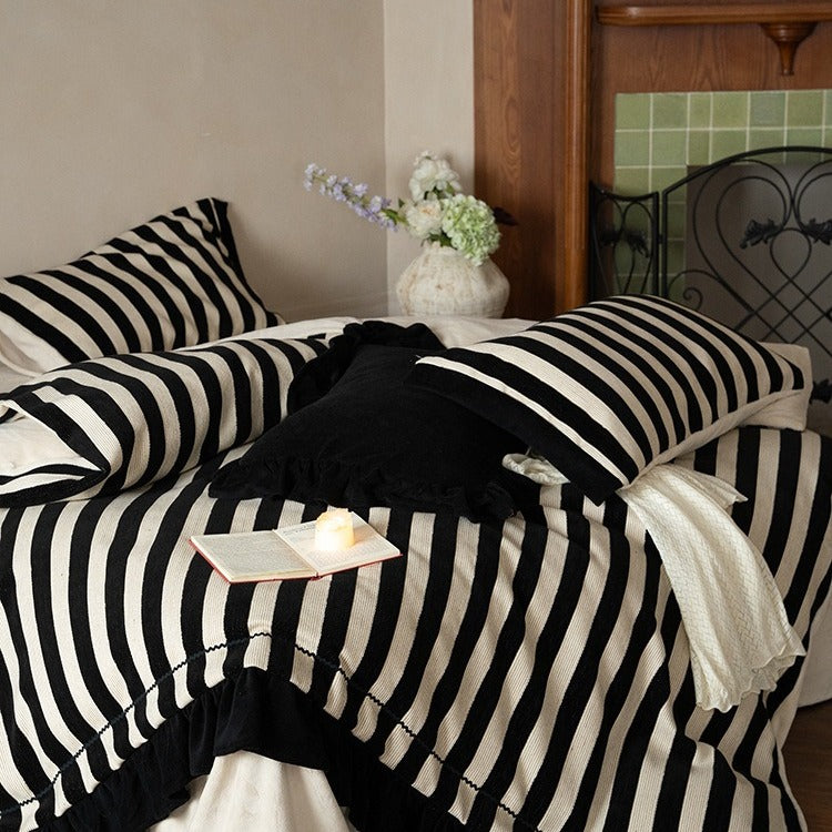 Warm Stripe Plus Bedding Set
