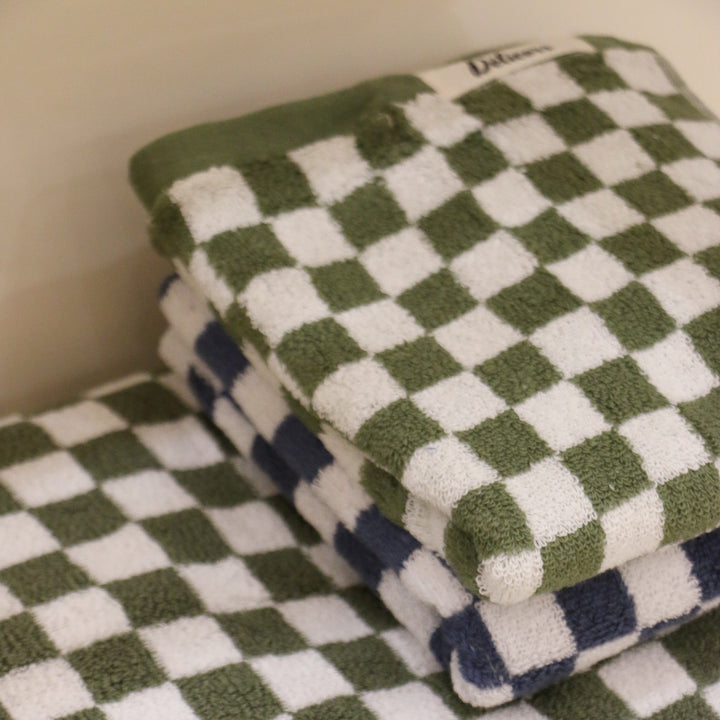 Classic Checkerboard Towel Collection