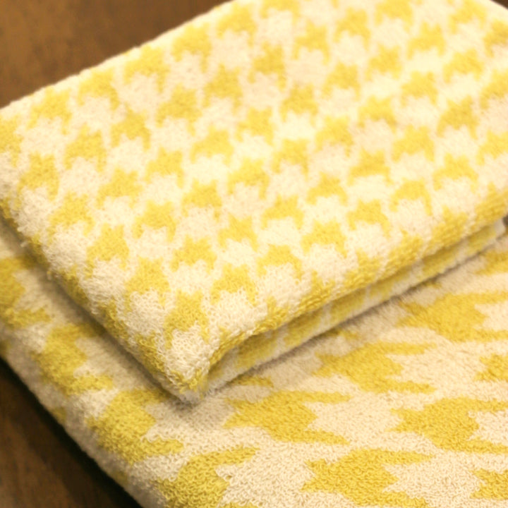 Classic Houndstooth Towel Collection