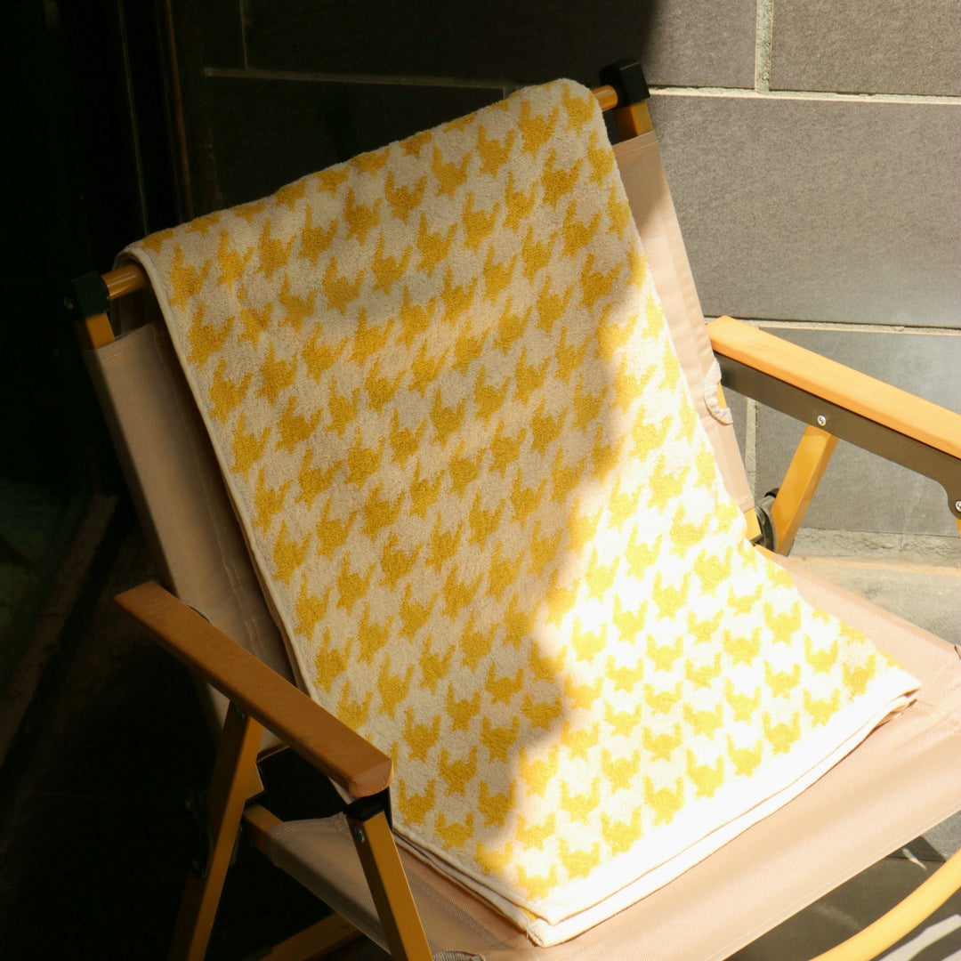 Classic Houndstooth Towel Collection