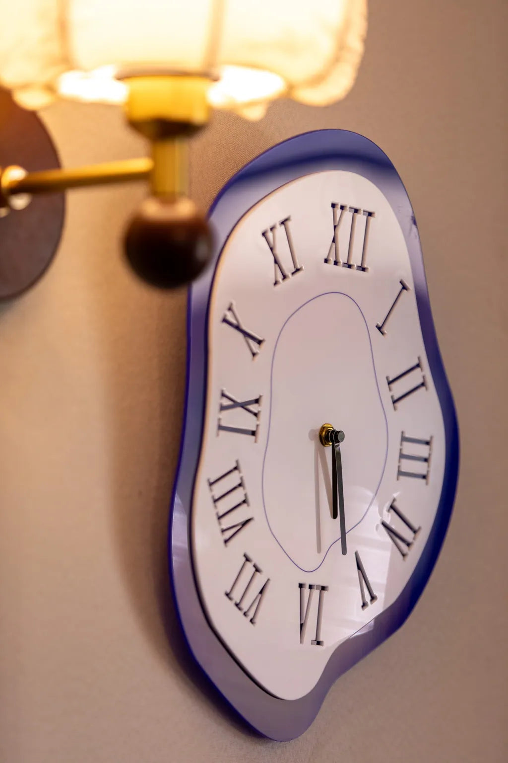 Acrylic Melted Time Clock - Delicors