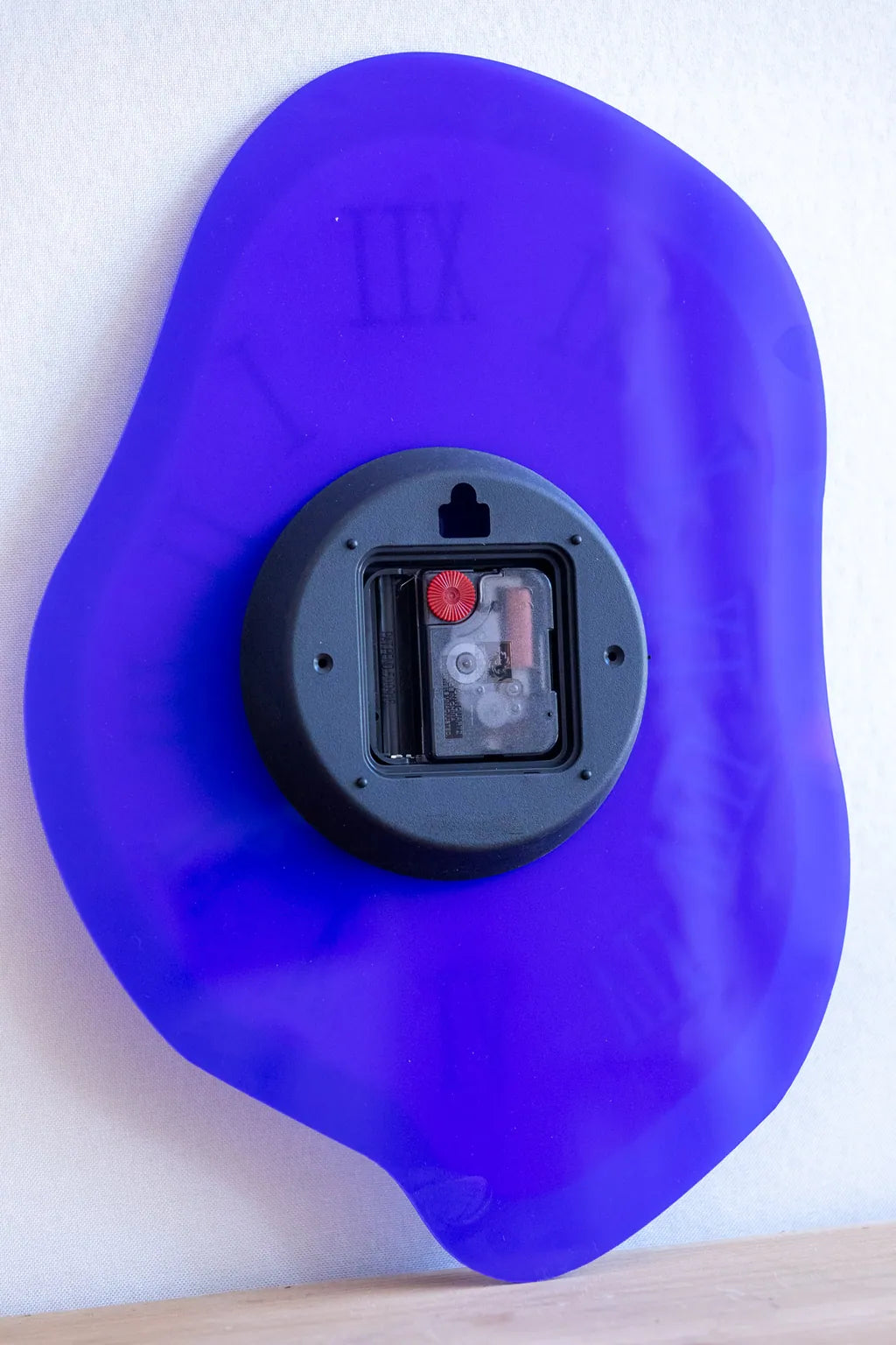 Acrylic Melted Time Clock - Delicors