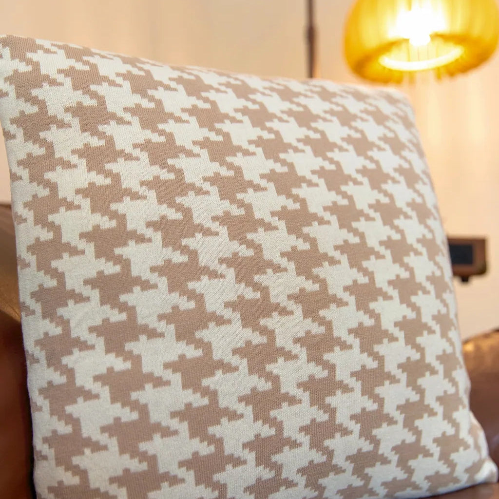 Classic Houndstooth Cushion BeigeHoundstooth - Delicors