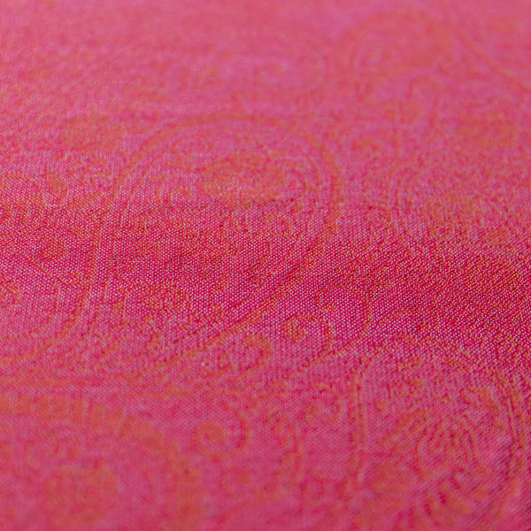 Cleaning Garland Tablecloth - Delicors