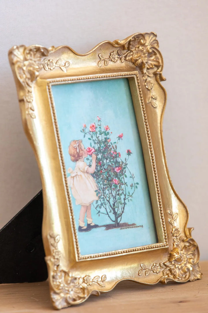 Gilded Floral Ornate Frame - Delicors