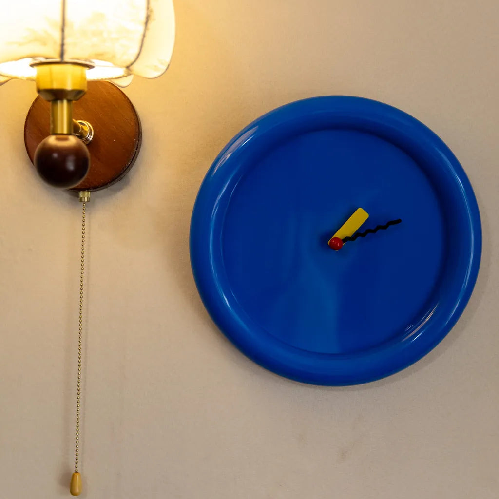 Peaceful Round Clock - Delicors