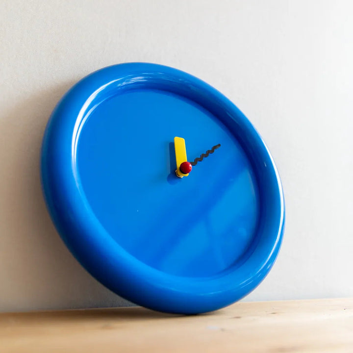 Peaceful Round Clock - Delicors