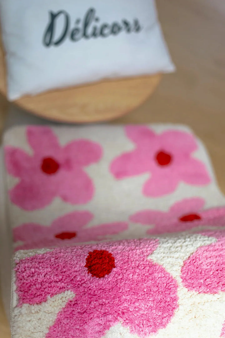 Pop Daisy Shaggy Rug - Delicors