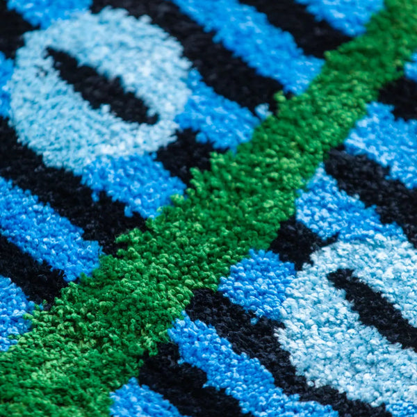 Quirky ArtFace Rug - Delicors