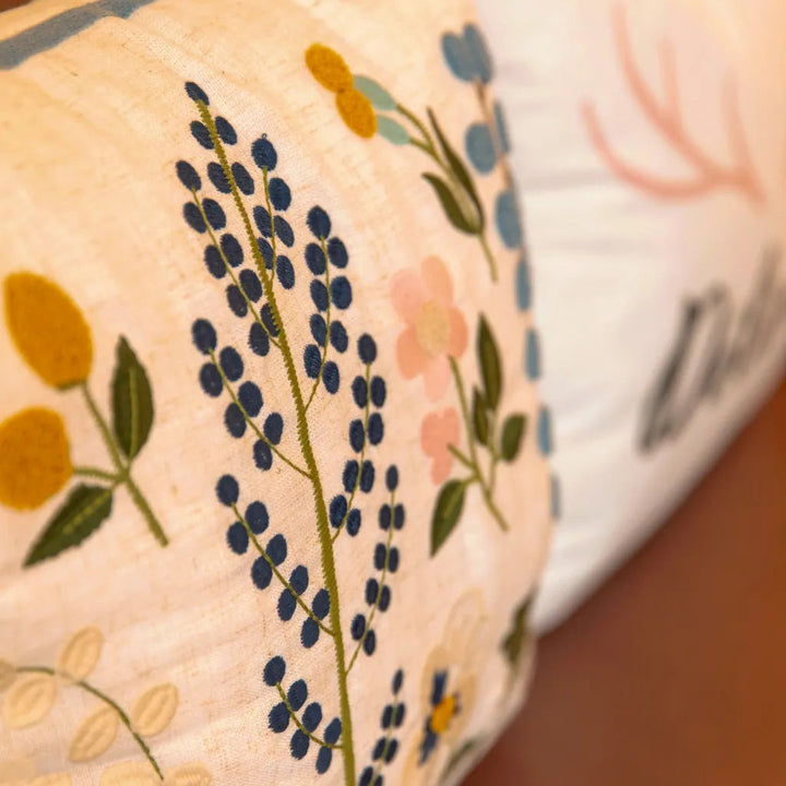 Spring Time Cushion - Delicors