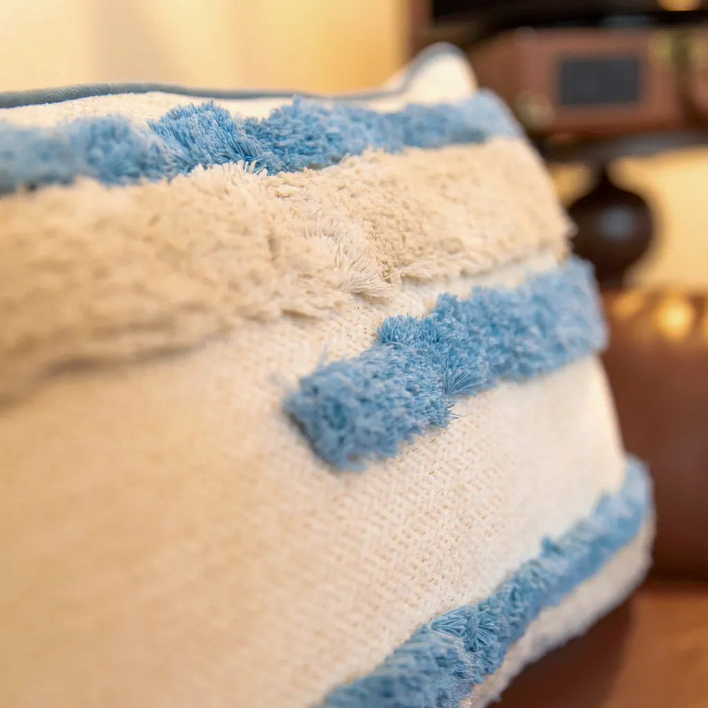 Warm Winter Cushion RectangleFurStripped - Delicors