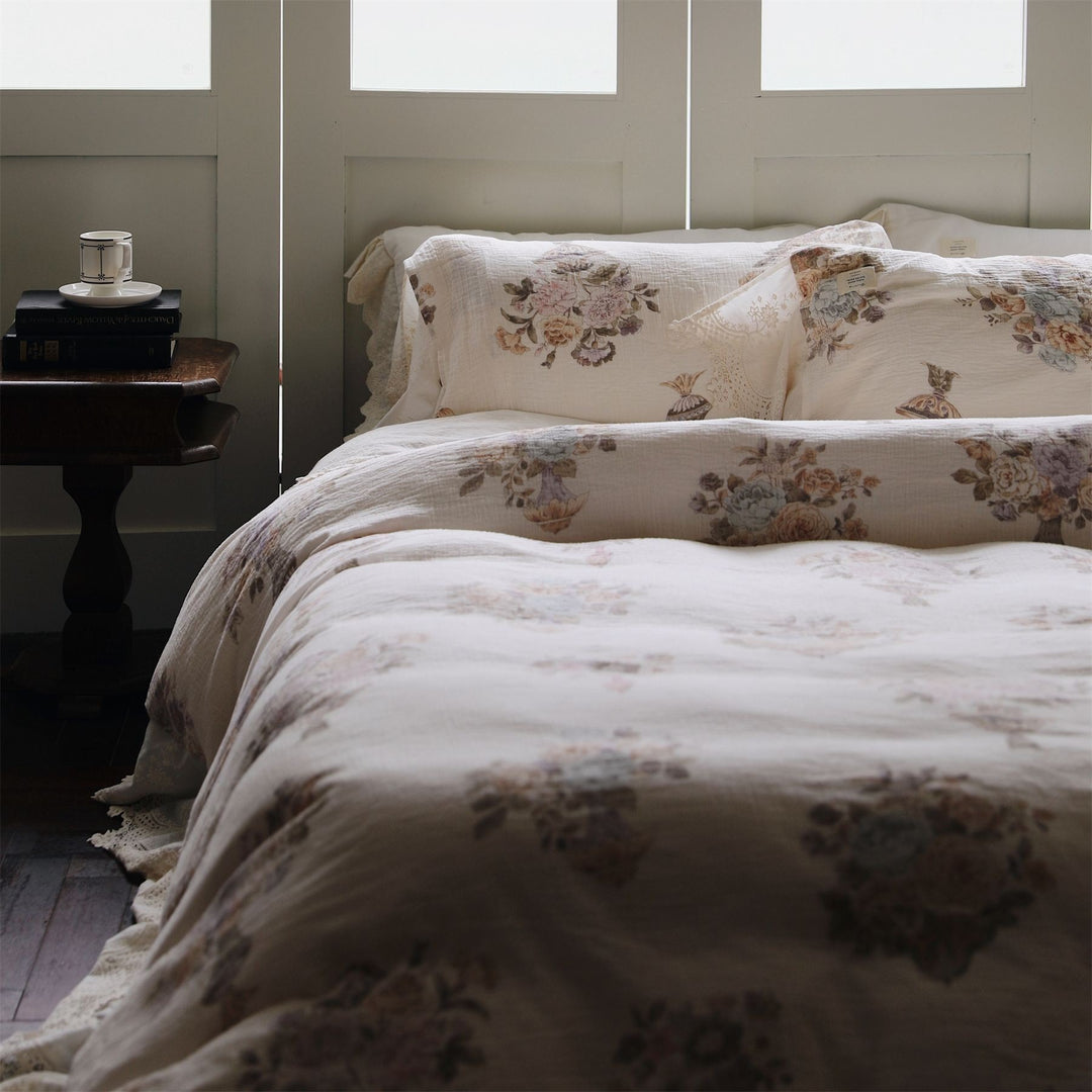Delicors-French Floral Lace Ruffle Bedding Set