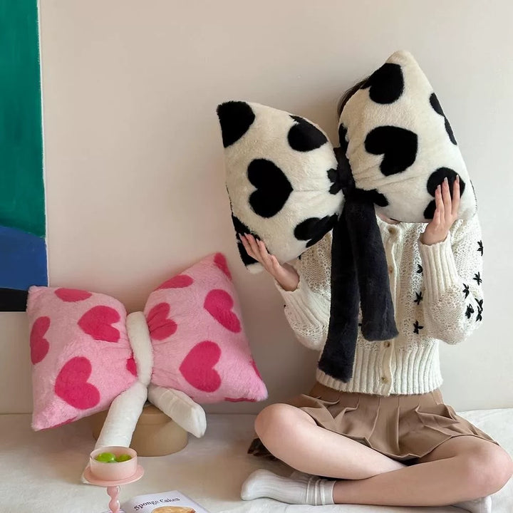 Delicors Love Story Cushion