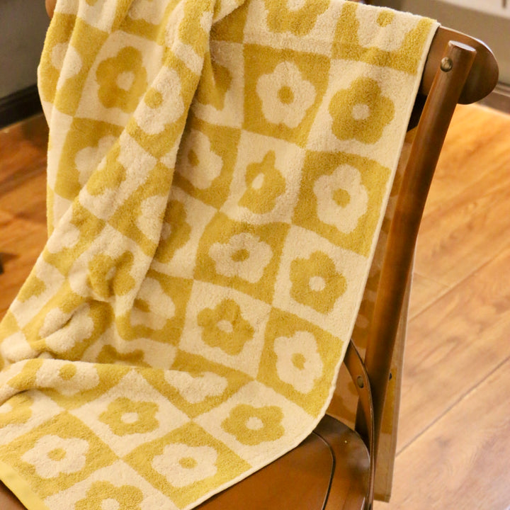 Floral Checkered Towel Collection