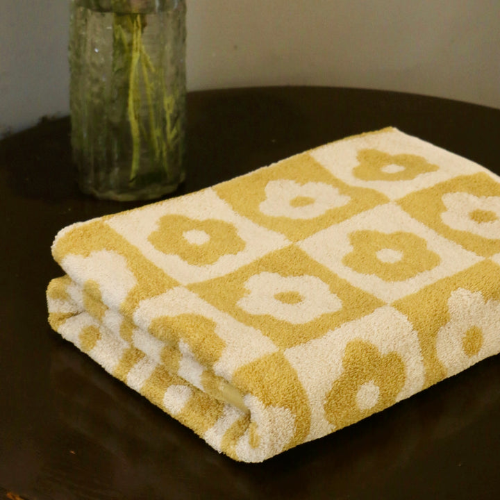 Floral Checkered Towel Collection