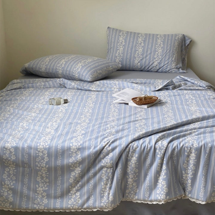 Forget-Me-Not Summer Quilted Blanket