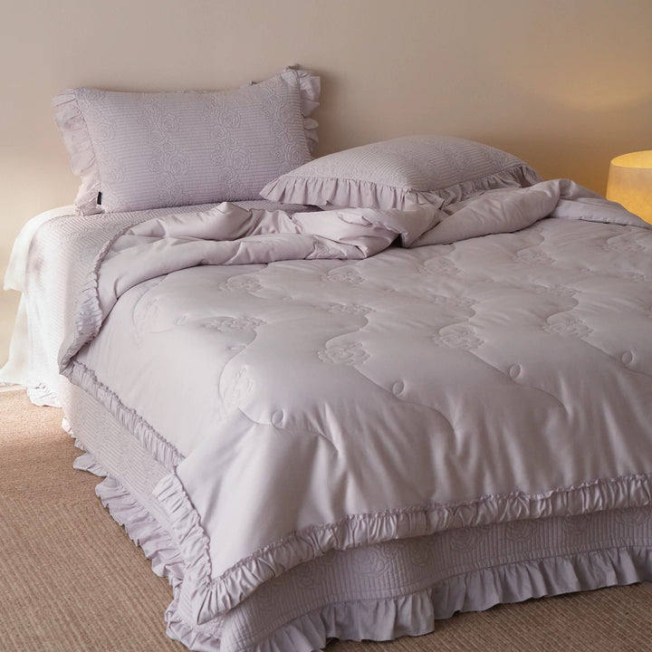 Buttercream Ruffle Summer Quilted Blanket