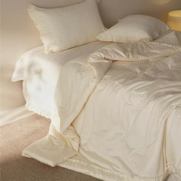 Buttercream Ruffle Summer Quilted Blanket