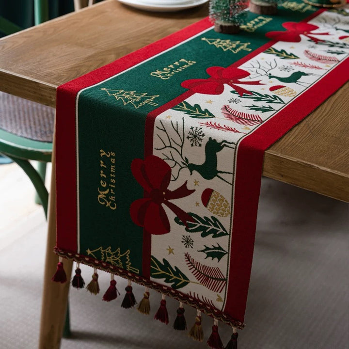 Elf’s Dreamweave Table Runner