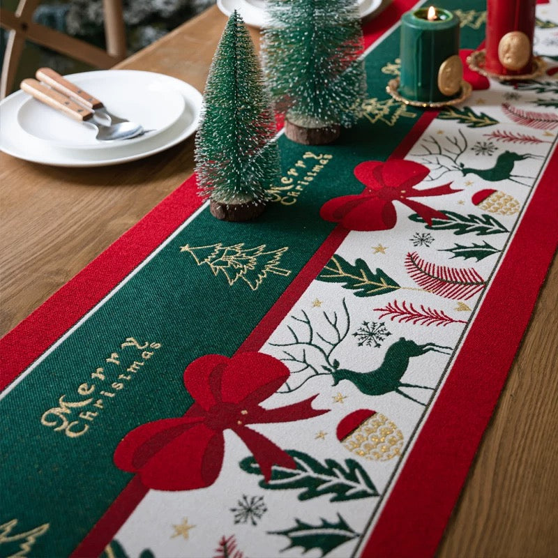 Elf’s Dreamweave Table Runner