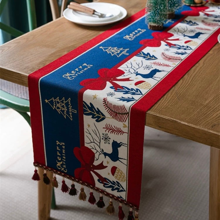 Elf’s Dreamweave Table Runner