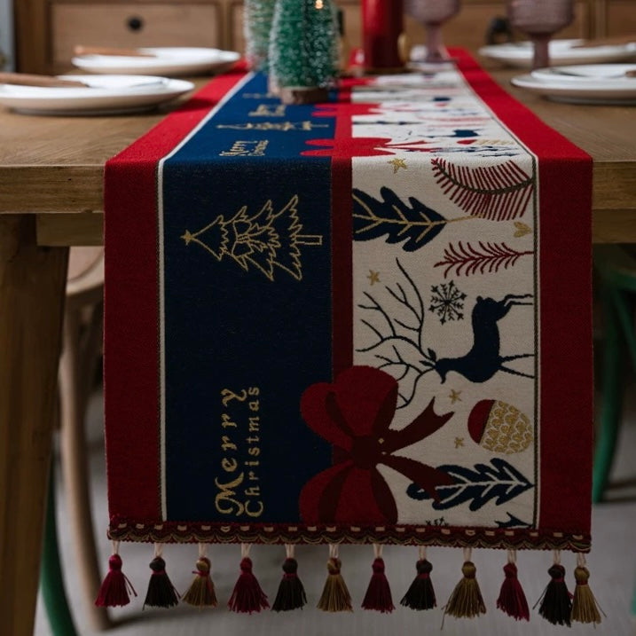 Elf’s Dreamweave Table Runner
