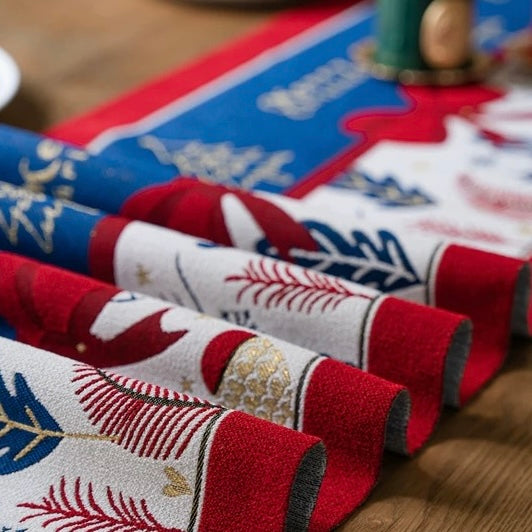 Elf’s Dreamweave Table Runner