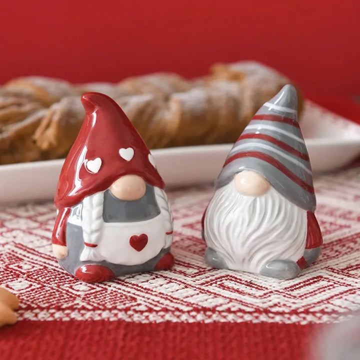 Dwarfs Salt & Pepper Shaker Set