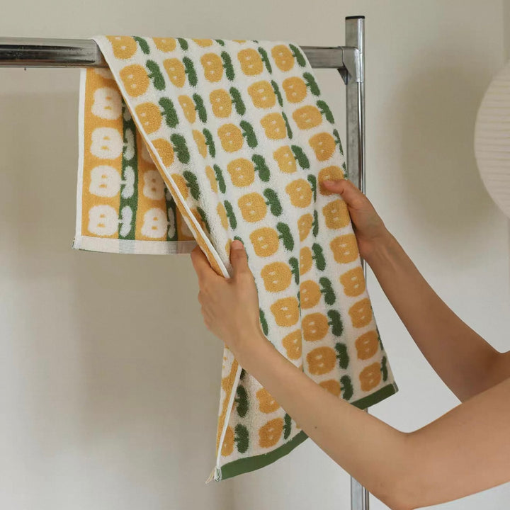Tulip Dot Towel