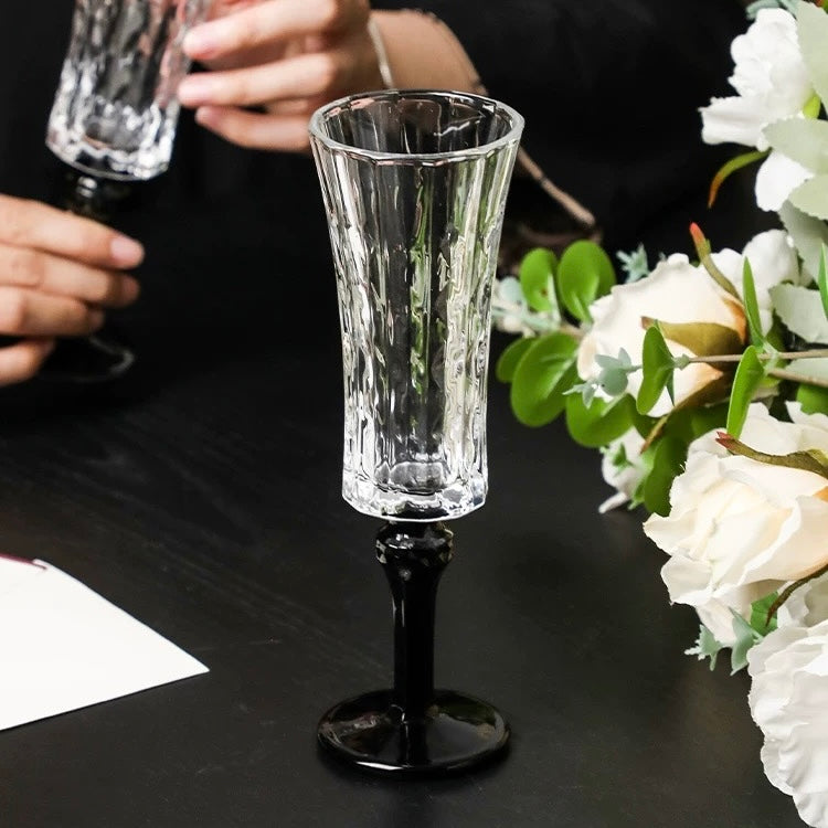 Berlin Night Wine Glass Set