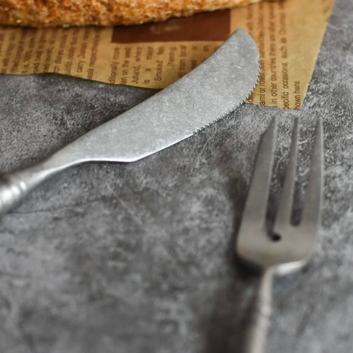 Timeless Pillar Cutlery Set