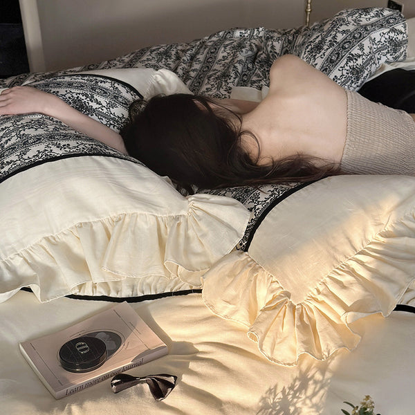 Nostalgic Baroque Bedding Set
