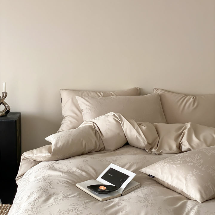 Foliage Jacquard Bedding Set