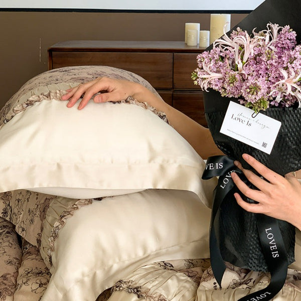 The Oasis Luxe Bedding Set