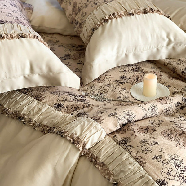 The Oasis Luxe Bedding Set