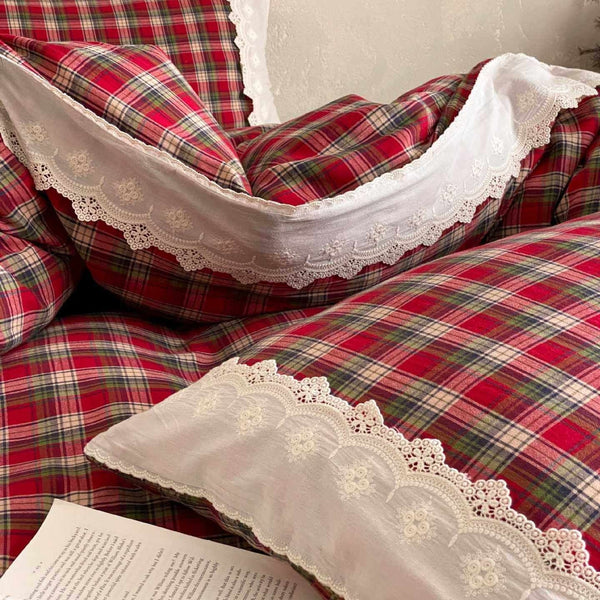 Vintage Red Checkered Bedding Set