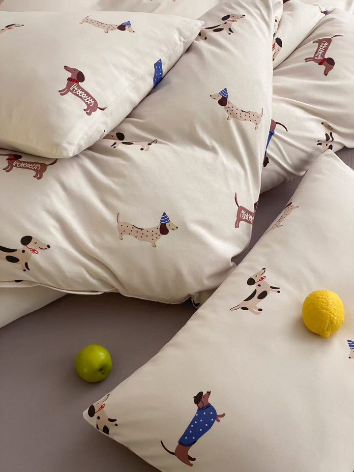 Sweater Dachshund Bedding Set