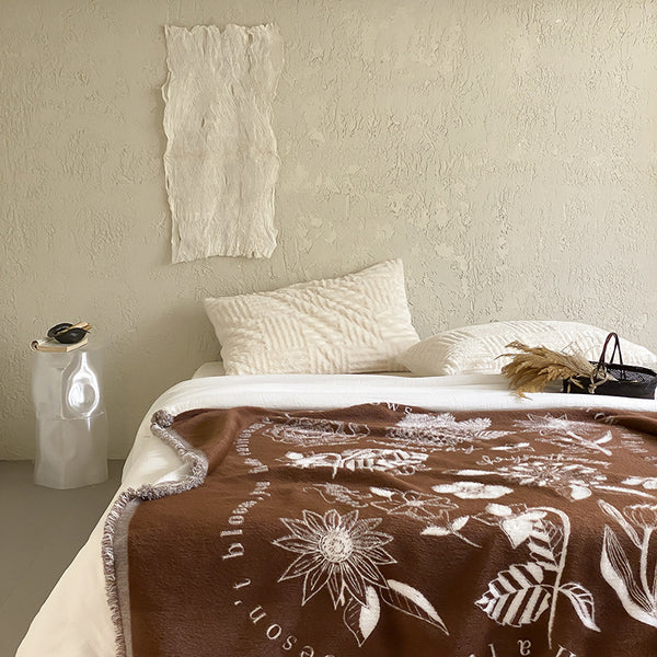 Nature-Inspired Sherpa Throw Blanket
