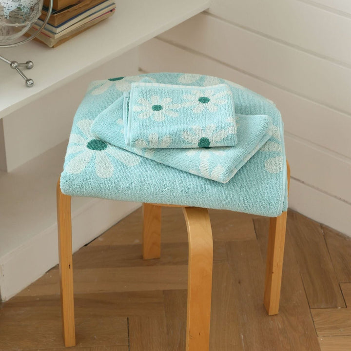 Pink Daisy Cotton Towel