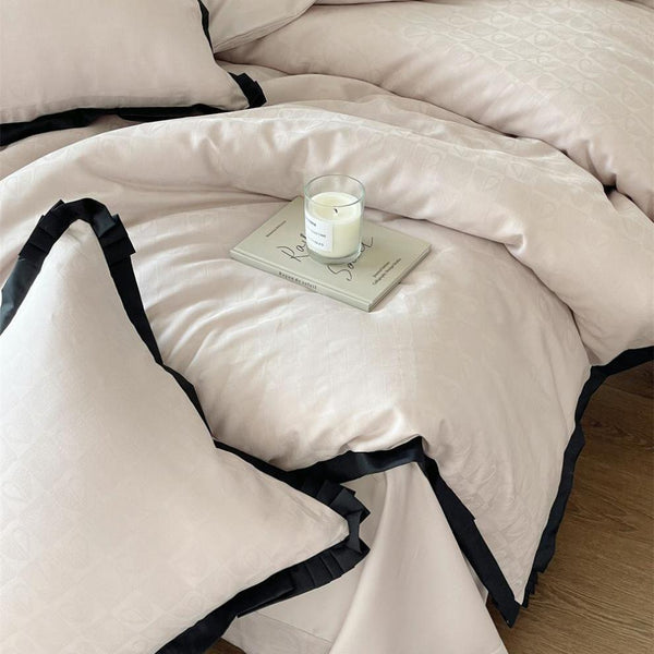 Black Lined Heart Bedding Set
