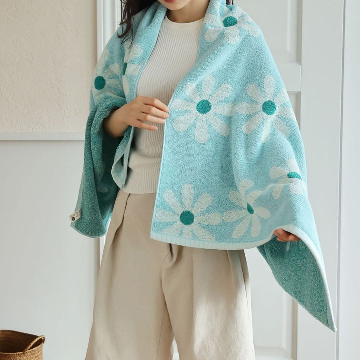 Pink Daisy Cotton Towel