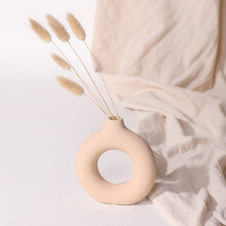 Opulent Interlocking Rings Vase
