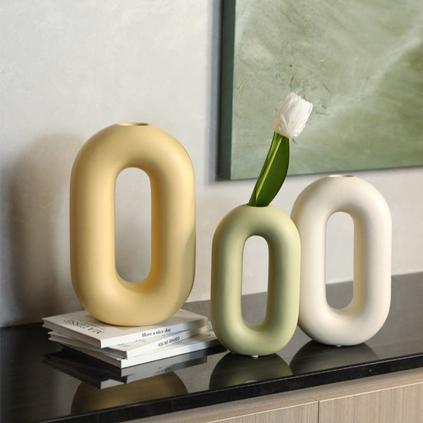Doughnut Vase